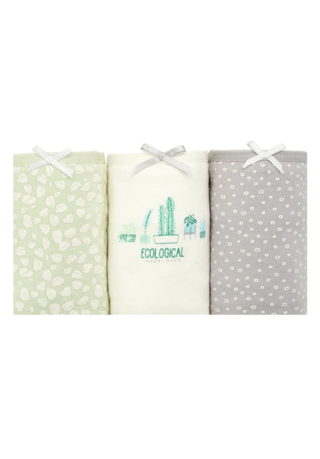 Three panties of Ecological Girl Experie